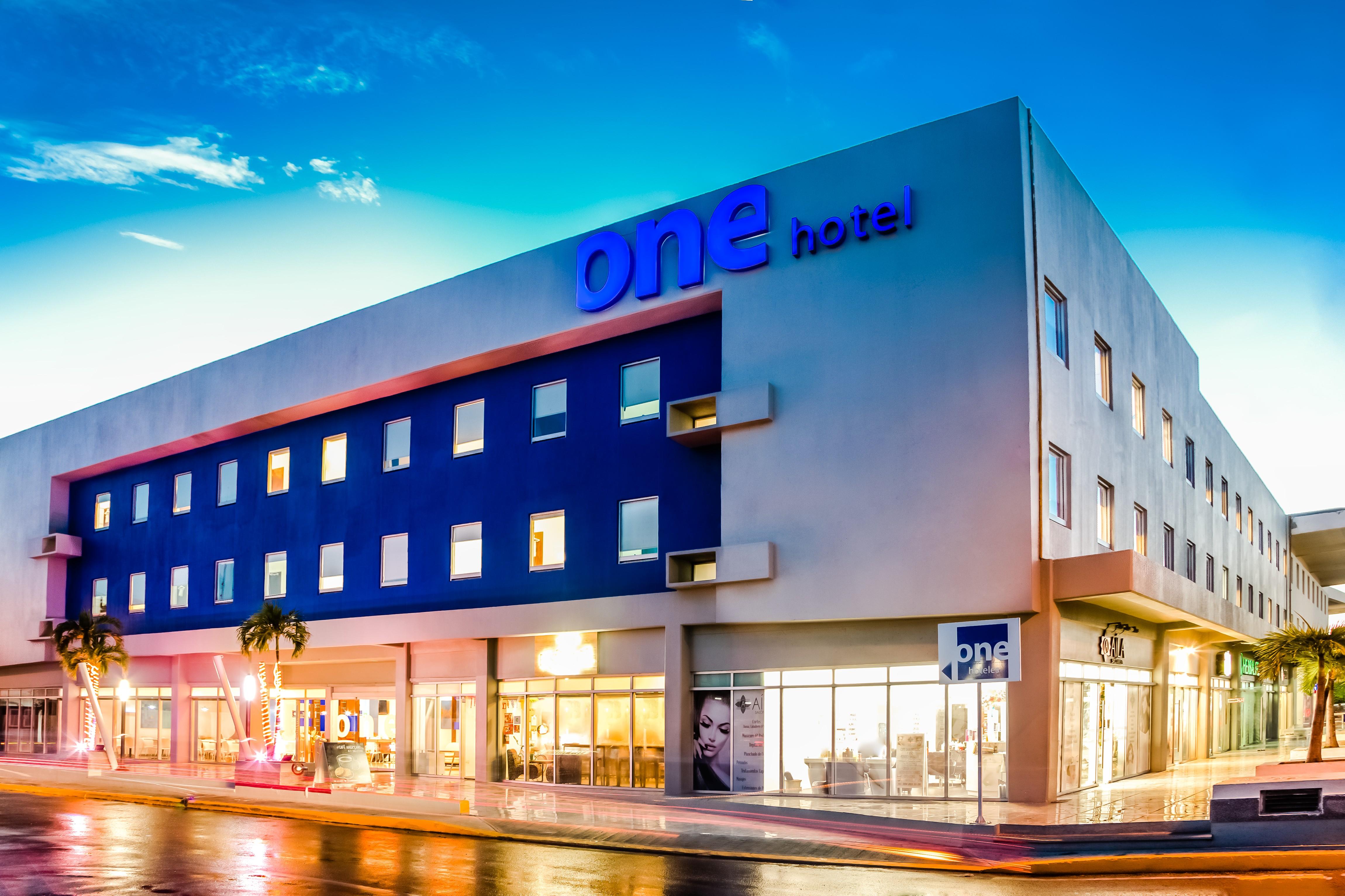 One Playa Del Carmen Hotel Exterior photo
