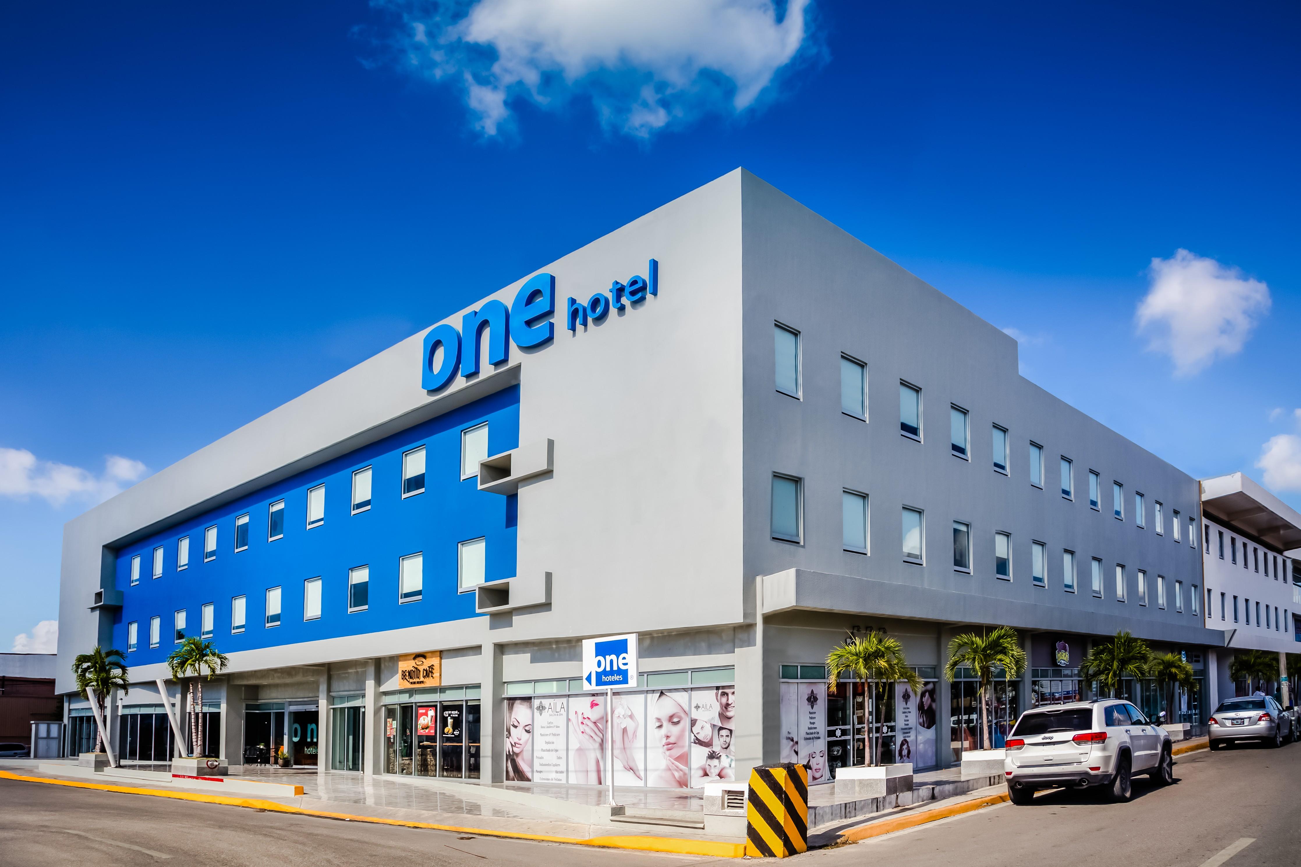 One Playa Del Carmen Hotel Exterior photo