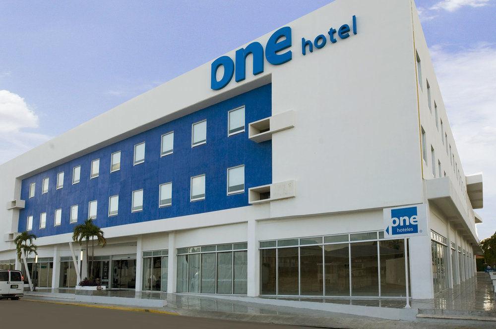 One Playa Del Carmen Hotel Exterior photo