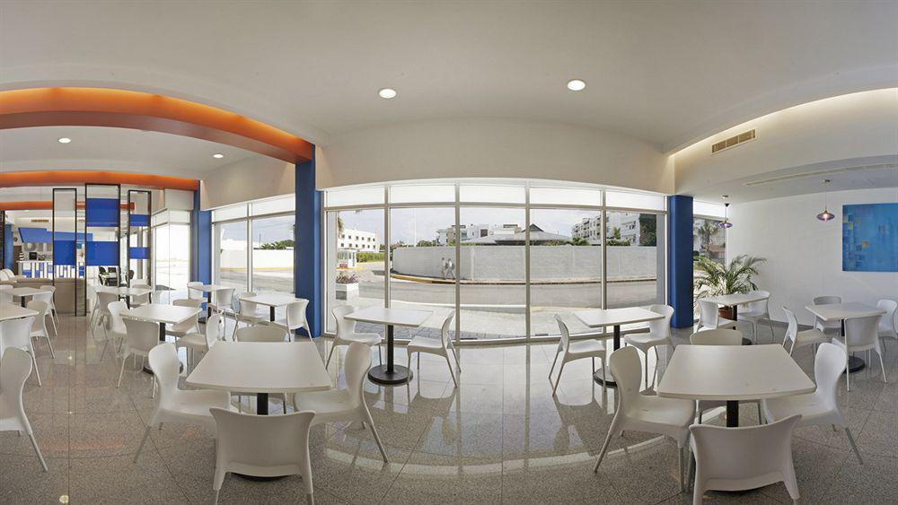 One Playa Del Carmen Hotel Exterior photo